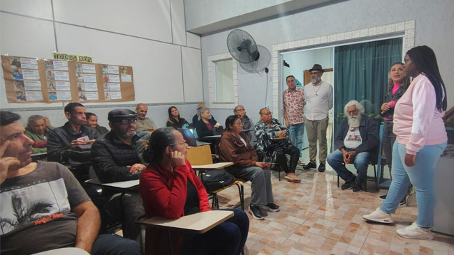 Grupo realiza palestra sobre os direitos básicos da Pessoa Idosa na Associação Comunitária SEMPRE VIVA.