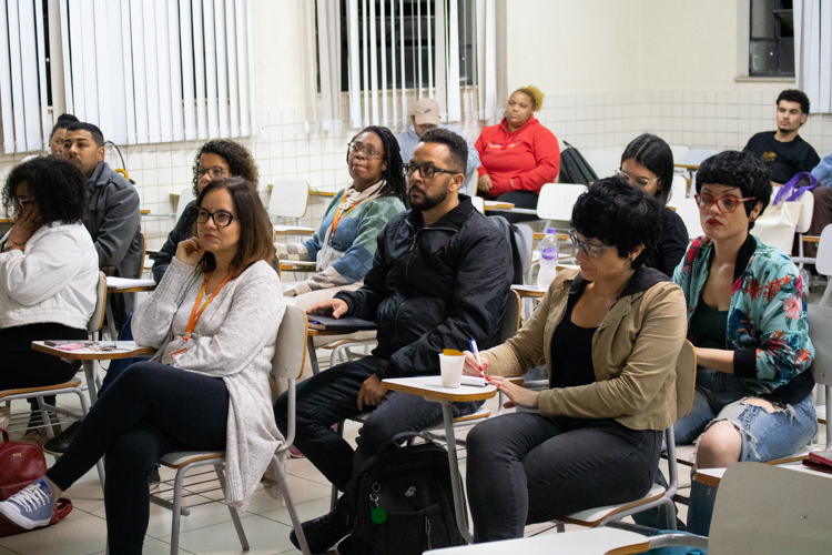 Estudantes de Serviço Social durante Palestra.