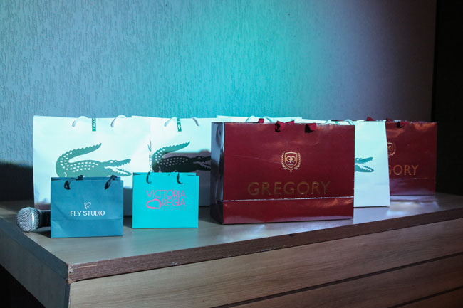 Brindes sorteados ao final do evento.