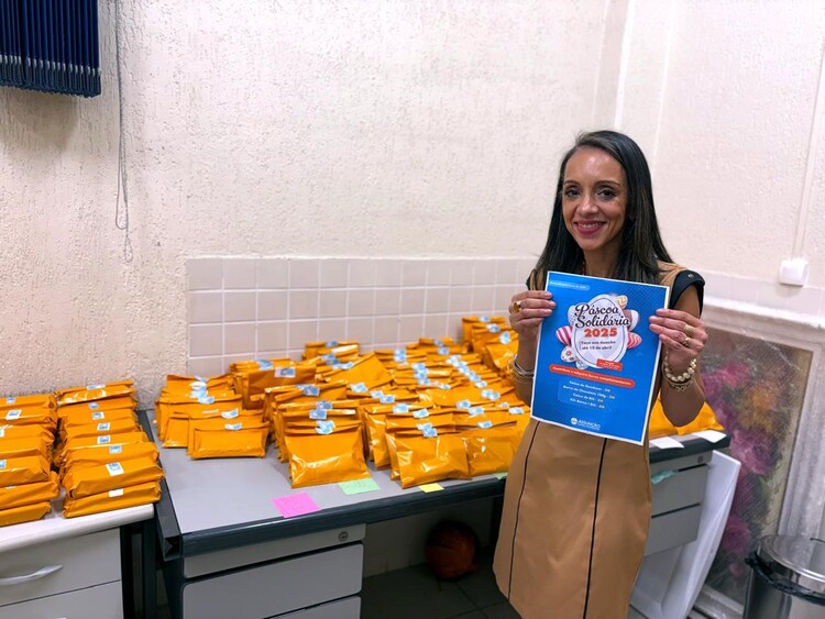 Prof.ª Dr.ª Edineide Maria de Oliveira, coordenadora do curso de Administração e responsável pela campanha