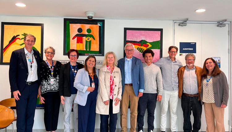 Assunção visita projeto social do Colégio Visconde de Porto Seguro