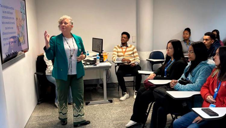 Assunção participa da Saber Week promovendo palestras para jovens aprendizes